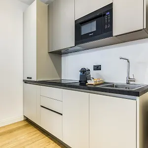 Beplace In San Babila , Milano Italia